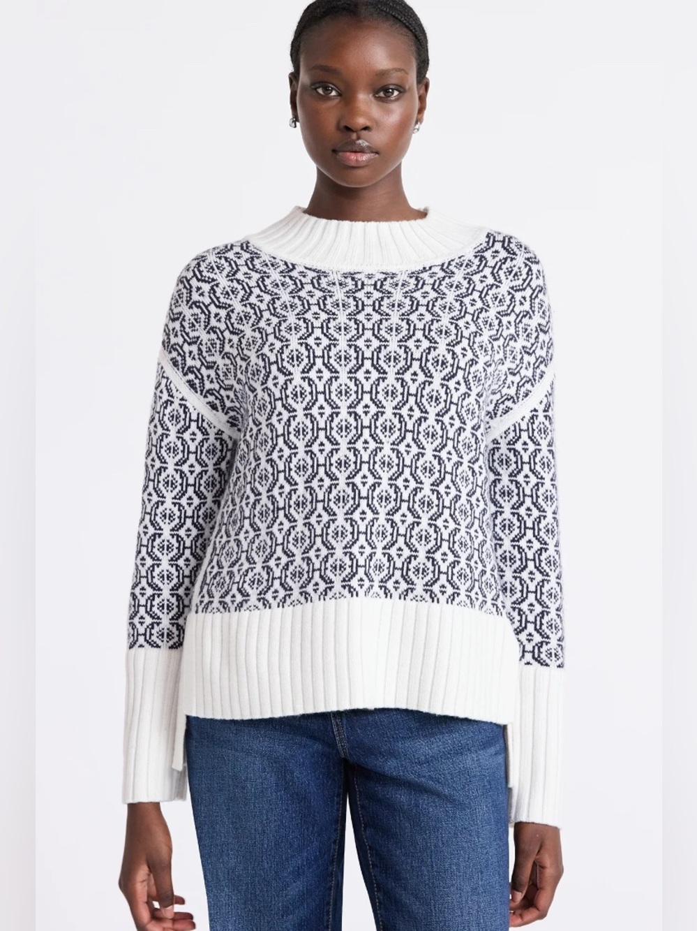 Women's White and Black Patterned Ribbed Hem Sweater
